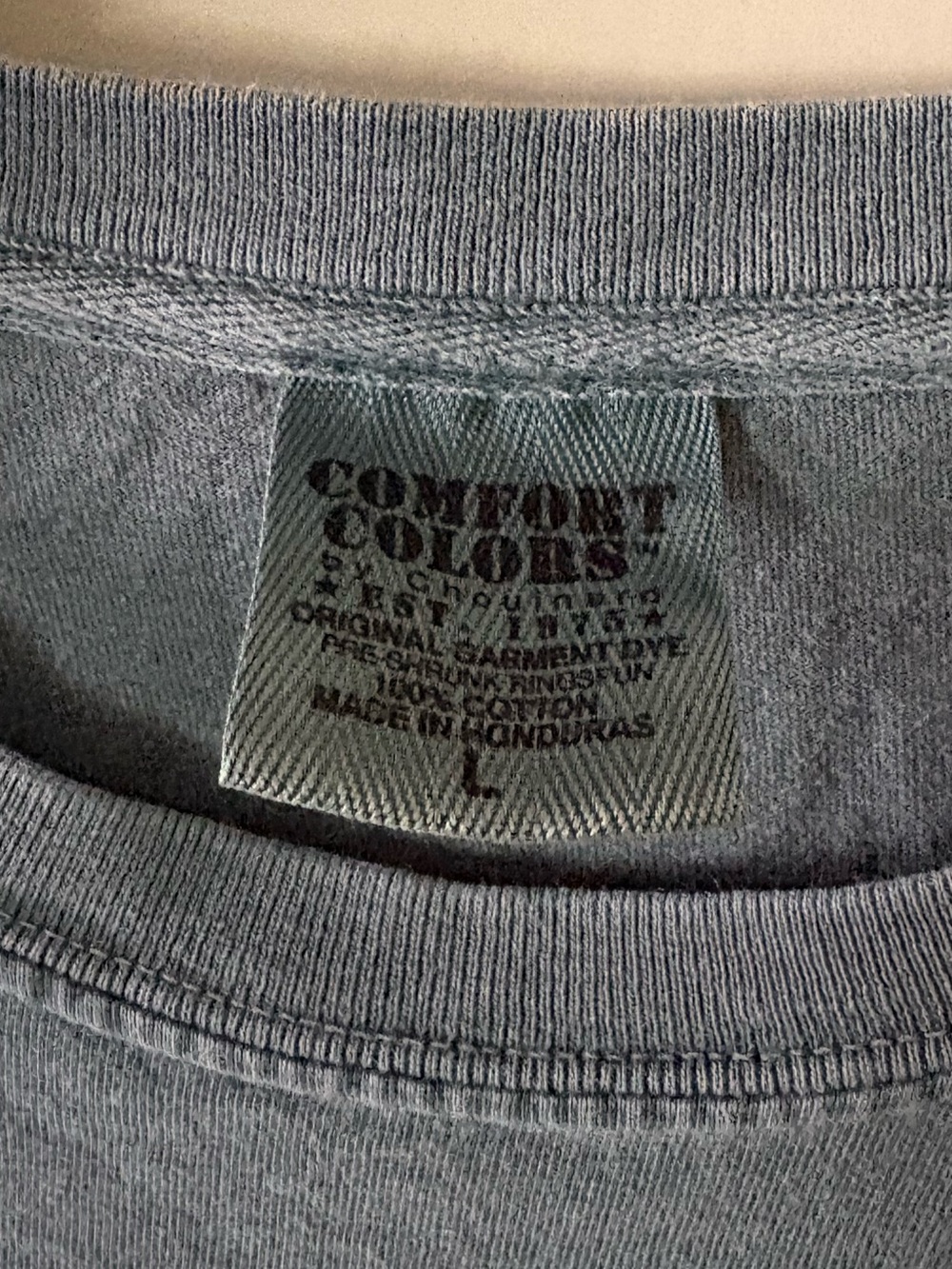 Comfort Colors Men’s “Outer Banks” Graphic 100% Cotton T-Shirt. Size Large. - Picture 3 of 3